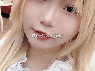 纯白的梦幻世界，宅夏yoko的写真作品引领你邂逅夏日的柔情.txt