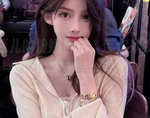 小小奶瓶儿的粉嫩自拍，带你欣赏原图与套图的完美结合！.txt