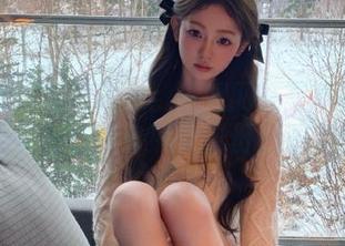 尤果网 – 全国首发！仙妮网袜写真在线震撼登场，快来感受这份魅力.txt