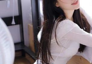 尤果网 – 心儿比基尼写真作品，福利满满等你来收藏，快来围观！.txt