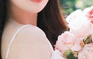尤果网 – 比基尼与自嘲：韩乐优写真图包中的那些不为人知的尴尬瞬间.txt