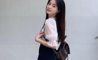 尤物馆 – 小探戈的青春印记：在图库中分享校服写真艺术的魅力.txt