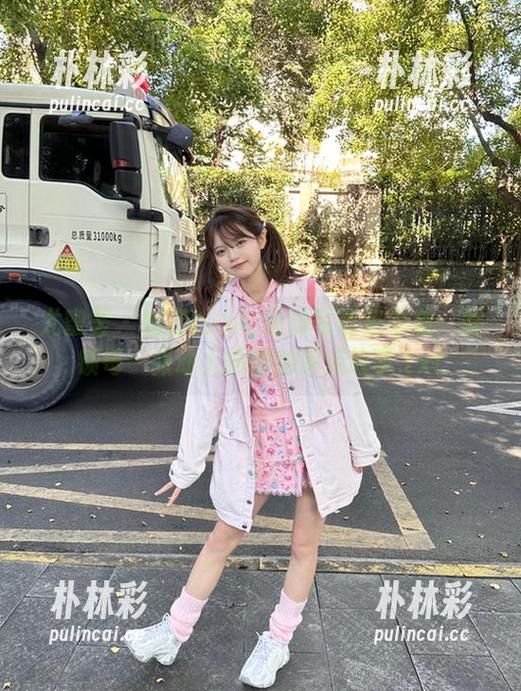 尤蜜荟-妲己toxic 尤蜜荟 - 妲己toxic运动写真集来袭:解锁每一张动人原图的背后故事.txt