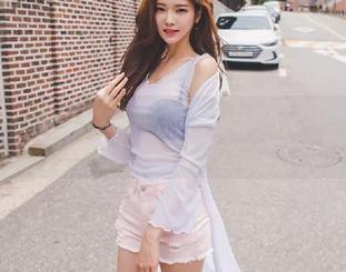 尤蜜荟 – 体操服与私拍的完美邂逅：葛征Model写真带来的视觉享受.txt