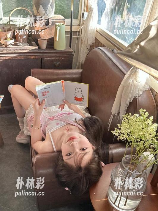 微密圈 - 探索就是阿朱啊的懒散诱惑作品，独特资源带你进入柔和的梦境世界！.txt