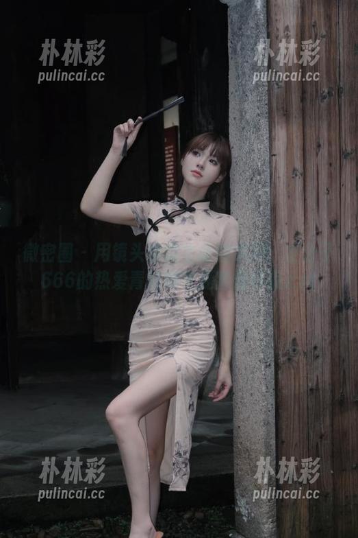 微密圈 - 用镜头捕捉生命的瞬间：左公子666的热爱青蛙蹲主题套图作品.txt