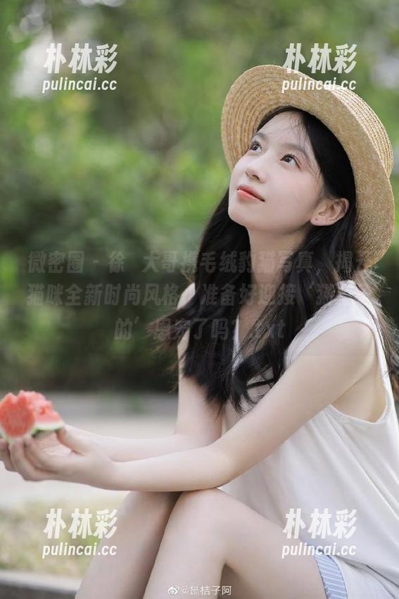微密圈 - 徐珺大哥携毛绒豹猫写真，揭开猫咪全新时尚风格，准备好迎接‘猫主子的’恩宠了吗？.txt