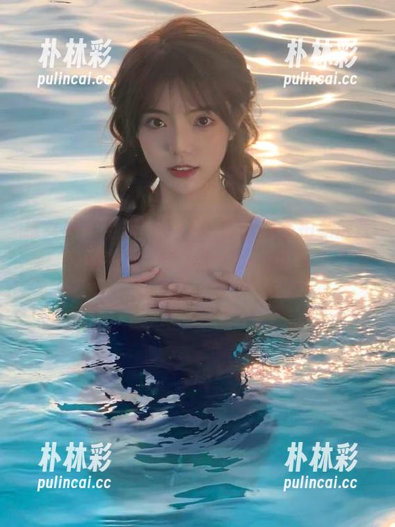 推女神 - 可乐Vicky的苏梅岛旅拍私房合集：当所有风景都为她点头致敬，除了海浪！.txt