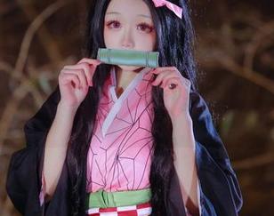 从容优雅，日奈娇的私拍职业装图片让职场变得如此迷人！.txt