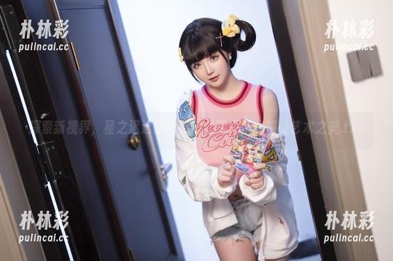 探索新视界，星之迟迟最新自拍套图更新，感受艺术之美.txt