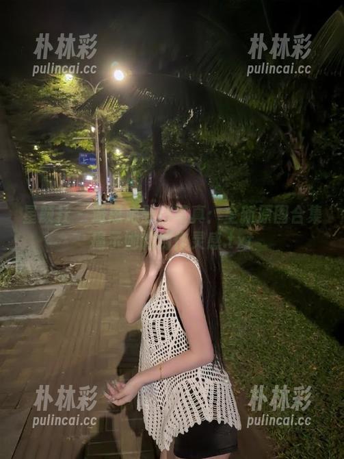 星颜社 - 潘思沁黑白写真：全新原图合集揭示她的创作灵感.txt