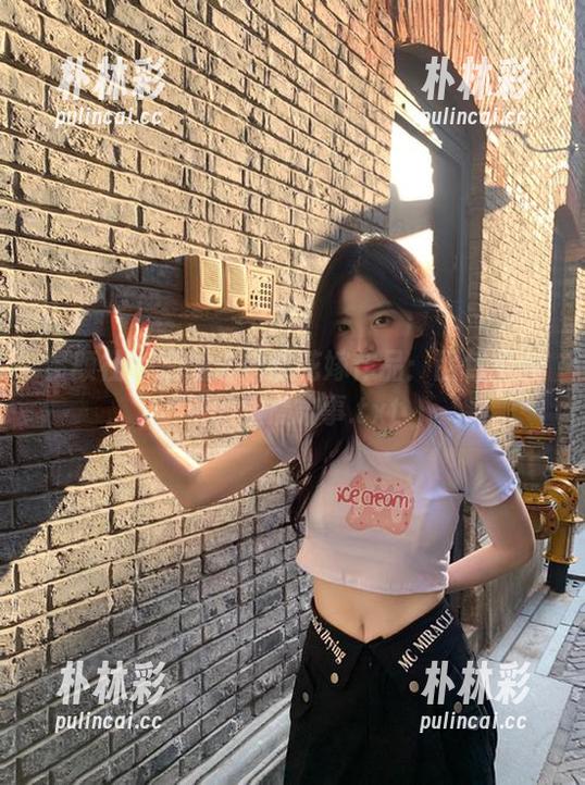 星颜社 - 潘思沁精致花嫁作品：图包中藏着的浪漫故事.txt