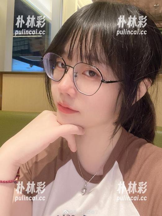直击心灵的视觉盛宴，是一只废喵了婚纱作品带你体验爱情的真谛.txt