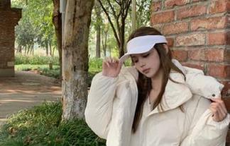 原图精选：普美Bomi(보미)毛衣写真中的璀璨与宁静之美.txt