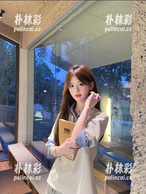 微密圈 - 不只是写真，“杨大乐乐很靠谱女友”全套图集让每一瞬间都成为经典！.txt