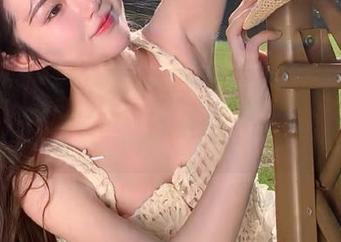 微密圈 – 丰富的户外写真作品集，桃沢樱呀限时下载，抓住美好瞬间！.txt