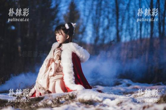 桜桃喵的无尽夏乐章：高清原图谱写夏日的可爱旋律.txt