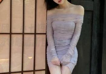 森萝财团 – 小七短裤写真图包火热下载中，带您领略清新自然的夏日风情！.txt