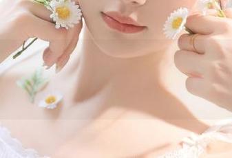 森萝财团 – 小奶糕Milky最新套图火热出炉，厨娘魅力与甜美瞬间完美结合！.txt