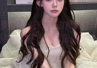 探索森萝财团最新JKFUN《白丝套蕾丝花边短袜》套图，共享唯美瞬间！.txt