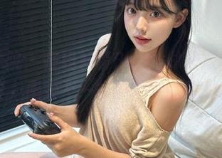 模范学院 – 在线解锁Betty林子欣空姐写真，感受不一样的空中旅程.txt
