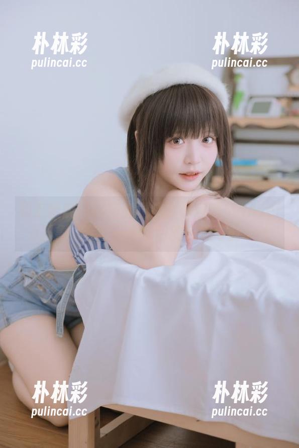 模范学院 - 一场视觉盛宴：解锁Manuela玛鲁娜套装美图图包的无限可能.txt