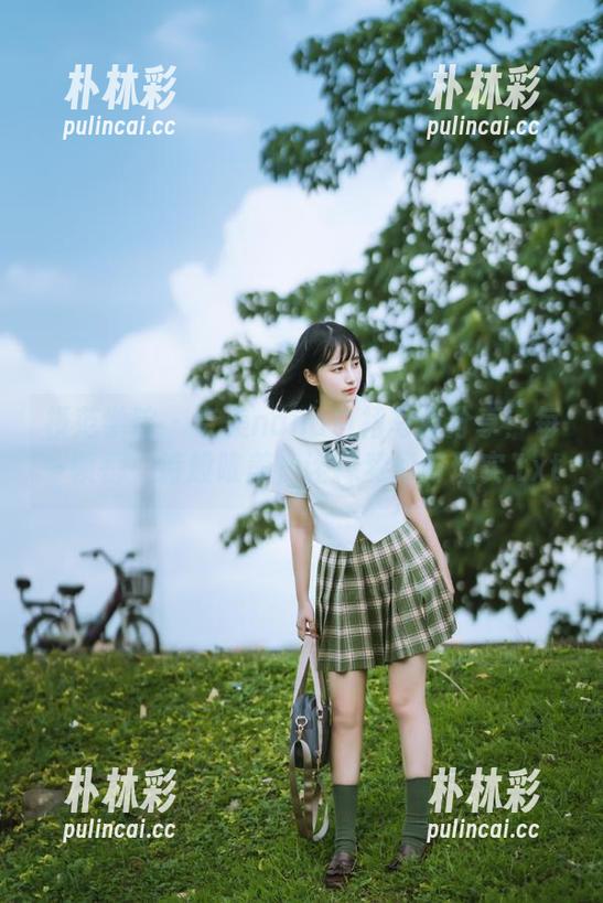 模范学院 - 奈美nana白裙写真分享：每一帧都如诗般唯美，诠释梦幻与现实.txt