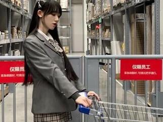 模范学院 – 让宅兔兔带你走入天台，分享她精致的写真作品与拍摄技巧.txt