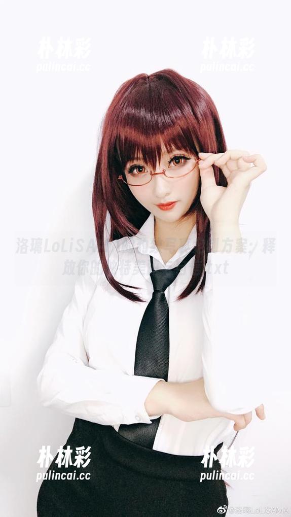 洛璃LoLiSAMA的豹纹写真定制方案：释放你的独特美丽与自信.txt
