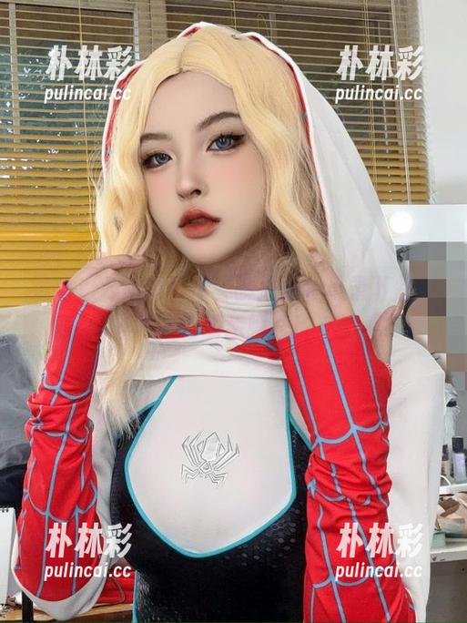 清水由乃 清水由乃高清图册,御风街拍记录下紧身裙肉丝的诱惑瞬间!.txt