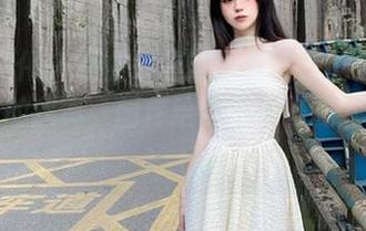 激萌文化 – 职业装日常：夏美酱的拖延症与丝袜的纠葛，图库给你不一样的下载体验！.txt