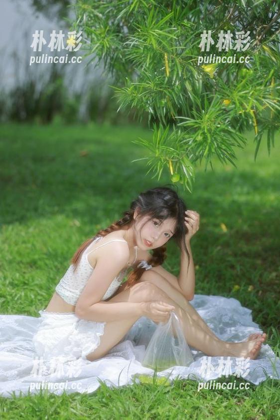 爱蜜社 - 小丽莎萌萌哒的粉色私拍魅力，资源大放送，让你心动不已！.txt