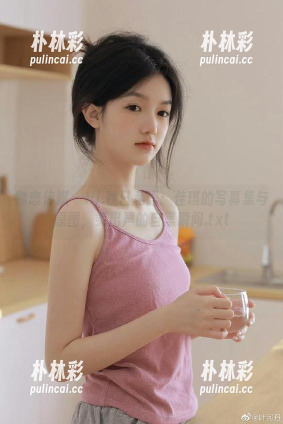 物恋传媒 - Hi.秋日私语：佳琪的写真集与原图，笑出声的自黑瞬间.txt
