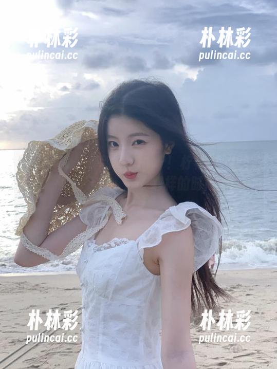 物恋传媒 - 最新套图出炉！柠檬毛衣以独特风格引领潮流，感受别样的时尚气息！.txt