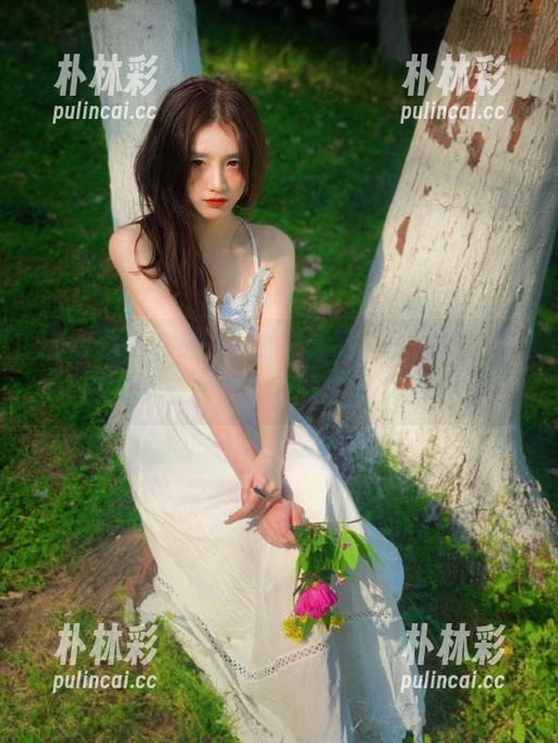 瑜瑾u 微密圈 - 在瑜瑾u的户外写真套图中,探索自然与心灵交融的艺术之旅.txt