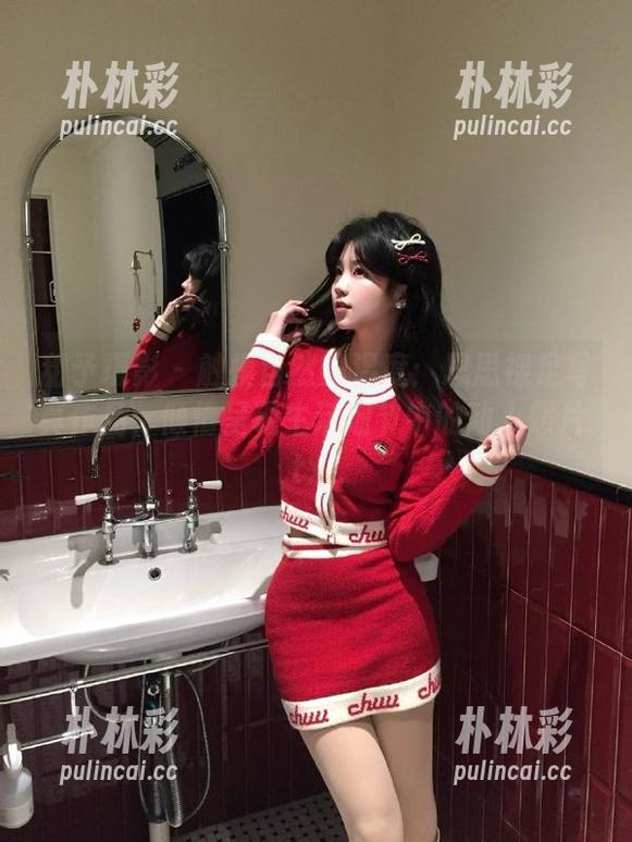 甜予摄影 - 触摸自然的温度：思思裸足写真作品，倾情呈现生活细节中的动人照片.txt