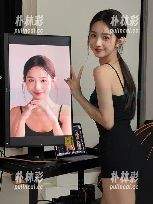 甜予摄影 - 深入璇璇的私拍图集：奶牛形象下的时尚与艺术.txt