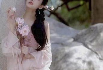 秀人网 – 七米baby白色最新写真：你绝对没见过的清新图片，快来感受这股白色风潮！.txt