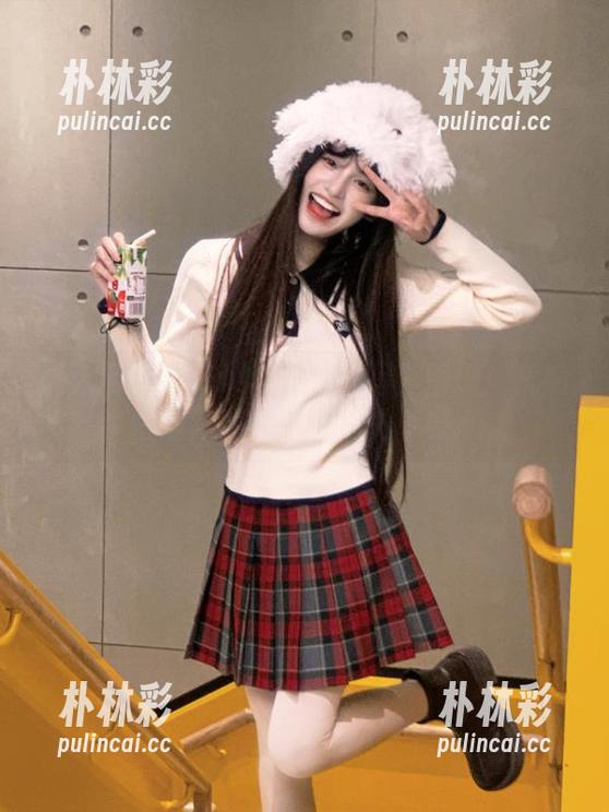 秀人网 - 兔子NINA油亮写真图册：犹如梦境般绚丽多彩的视觉享受.txt