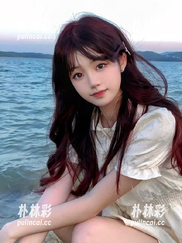 秀人网 - 你绝对不要错过！周慕汐fairy的黑丝吊裙作品集分享，魅力四射的时刻！.txt