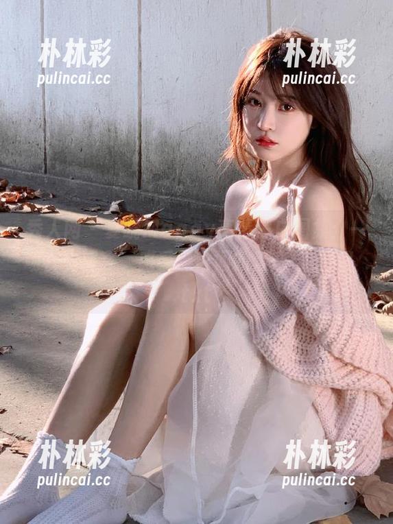 秀人网 - 夏晓Maggy高清黑白图集：一场视觉盛宴，感受黑白间的爱恋与幽默！.txt