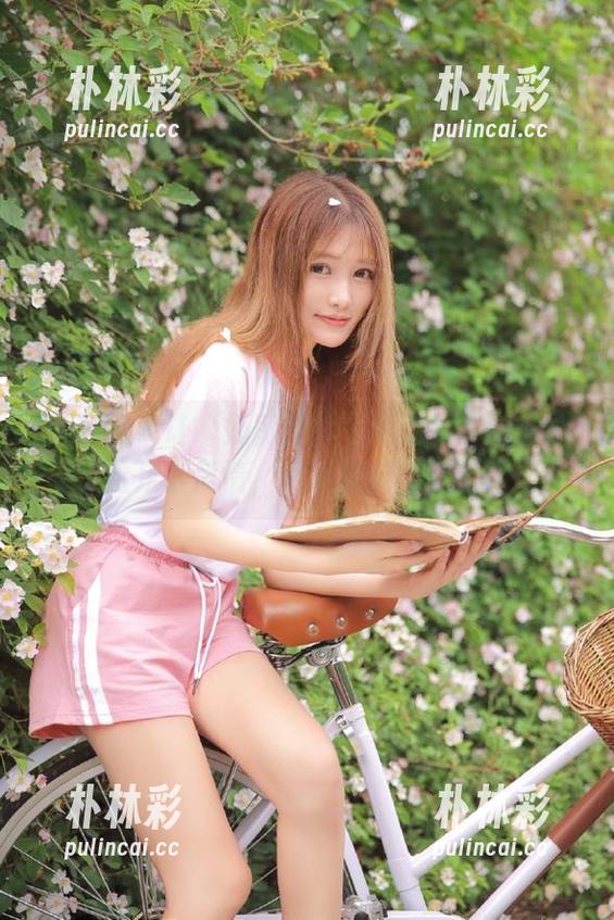 秀人网 - 让“奶酥美脚”精选图片带你体验足下风情，尽享视觉盛宴.txt