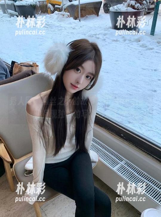 秀人网 - 黑丝之下的故事：小甜angle为你呈现独特的写真图册.txt