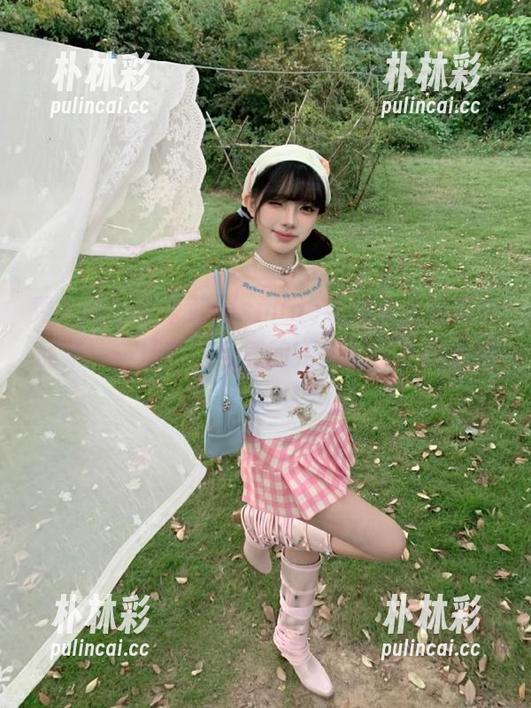 秀人网 - 小茉莉jasmine最新女王写真作品集：一场艺术与美的完美邂逅正在上演！.txt