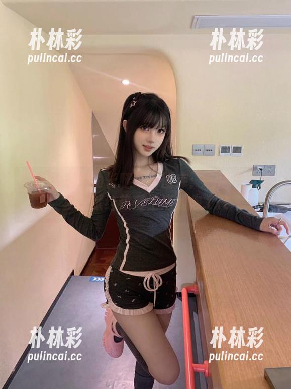 秀人网 - 幼幼长腿写真图库：一场视觉盛宴，献给热爱生活的你.txt