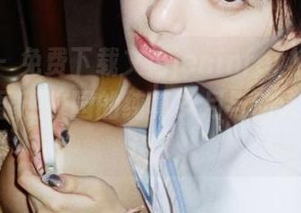 秀人网 – 免费下载文芮jeninfer校服写真，美图展现校园的纯真岁月与动人瞬间！.txt