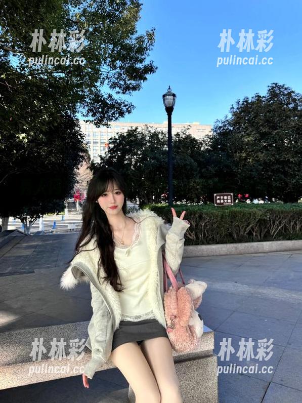 秀人网-文静儿 秀人网 - 在线发掘文静儿的居家艺术图集,生活中的每一瞬都是一幅画.txt