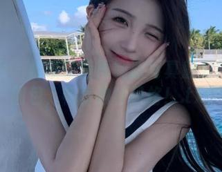 秀人网 – 解锁李昔雨制服写真魅力！观看图包，畅享独特风格！.txt