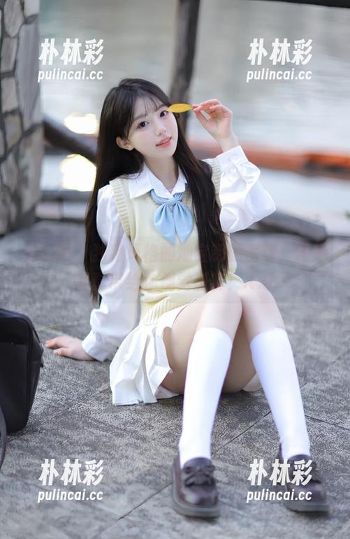 秀人网 - 独特风格的灿宝制服图包，精选写真带给你视觉盛宴！.txt