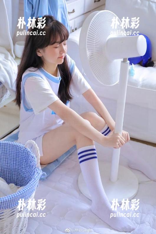 秀人网 - 猫咪巨臀妹妹全新高清作品：肉丝系列完美演绎柔美之态.txt